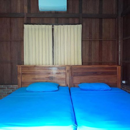 Khalisha Villa Airsatang Exterior photo