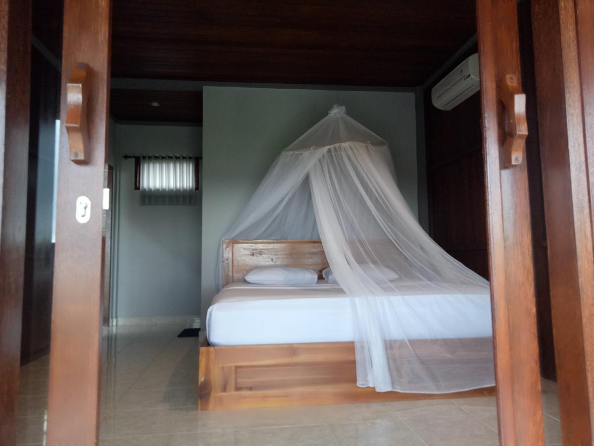 Khalisha Villa Airsatang Exterior photo