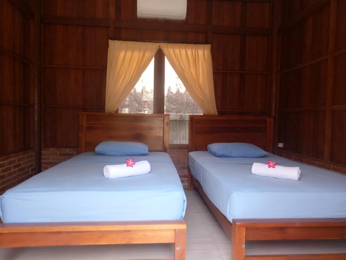Khalisha Villa Airsatang Exterior photo