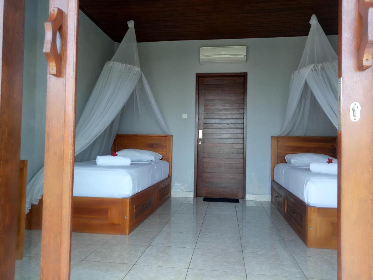 Khalisha Villa Airsatang Exterior photo