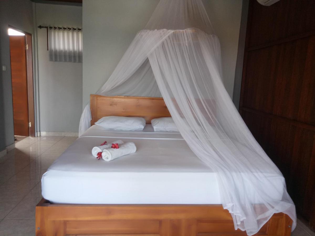 Khalisha Villa Airsatang Exterior photo