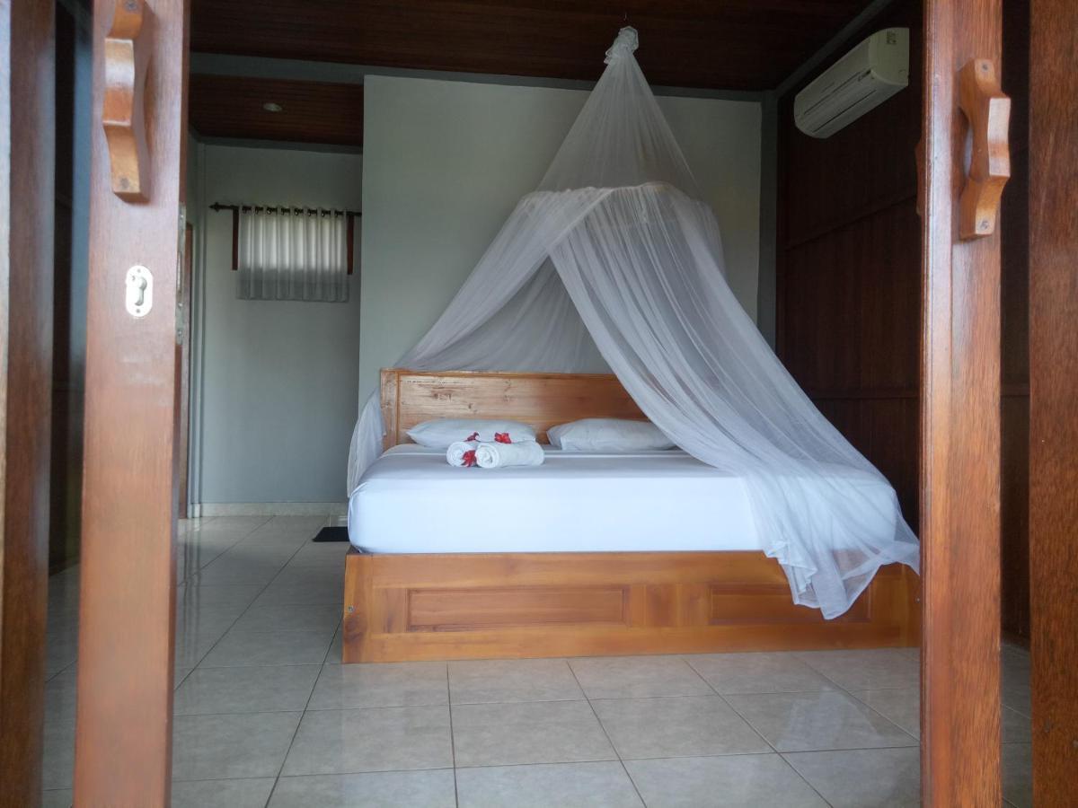 Khalisha Villa Airsatang Exterior photo